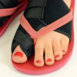 Adjustable bunion corrector splint for big toe alignment