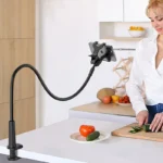 Flexible gooseneck phone holder with desk bed clamp