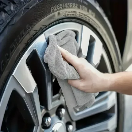 Grey microfiber cleaning cloths 50-pack, ultra-soft for car detailing and home