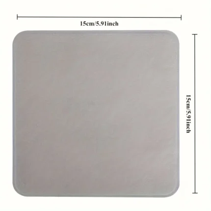 Reusable microfiber cleaning cloth for screens and lenses